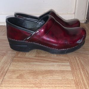 Danskos clogs